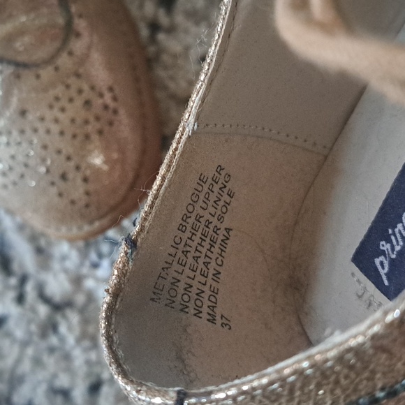 Gold brogues size 37 us 6 princess highway - Picture 3 of 7